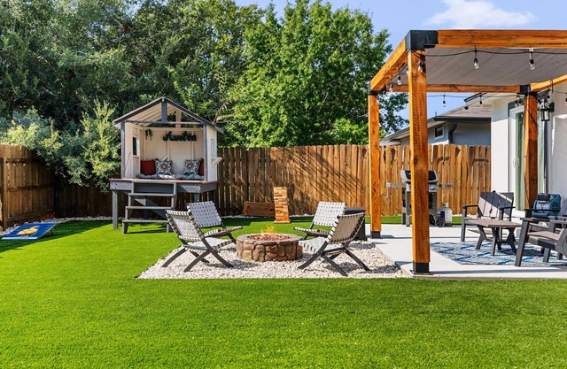 Solace in South Austin - Game Room & More!