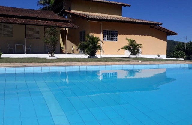 NARANJA SOLAR, 06 Suites + 02 Habitaciones + 02 Baños, asfalto incluso en la granja
