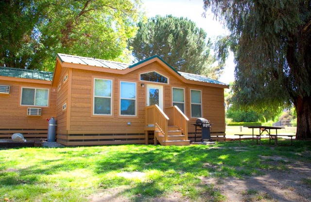 Soledad Canyon Cottage 2