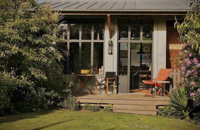 Solo / Duo, cozy cottage, garden, terrace in the countryside of Concarneau