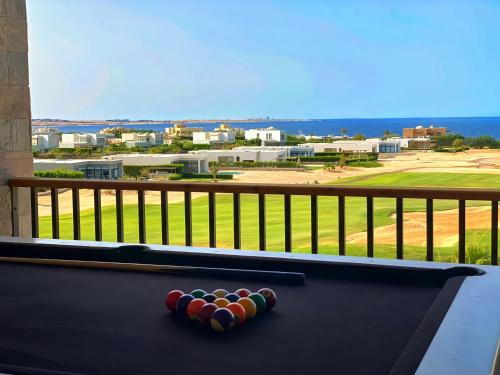 Soma Bay - Luxury 3 Bedroom Penthouse - Panoramic Sea View, Free Pool and Beach Access