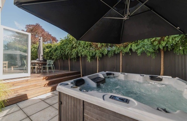 Somerfield Statement - Bold 3BR House on Barrington
