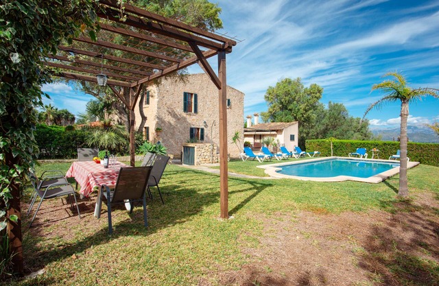 SON BURGUET - Preciosa finca con piscina privada y Wifi gratis en Llubí