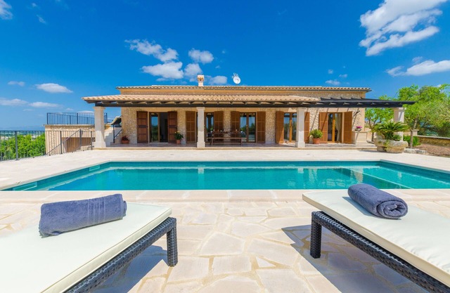 SON ROCA - Villa con piscina privada en Montuïri. WiFi Gratis