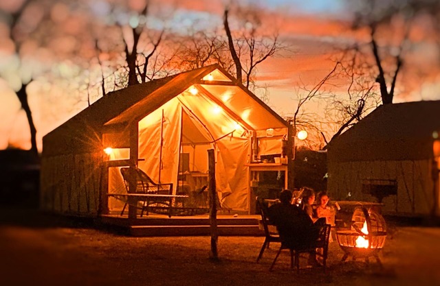Son's River Ranch Glamping Cabin 8