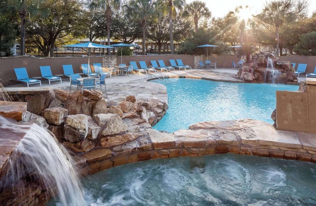 Sonesta Hotel Houston IAH Airport