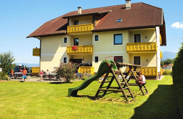 Sonnige Ferienwohnung mit Balkon am Klopeinersee mit Privatstrand