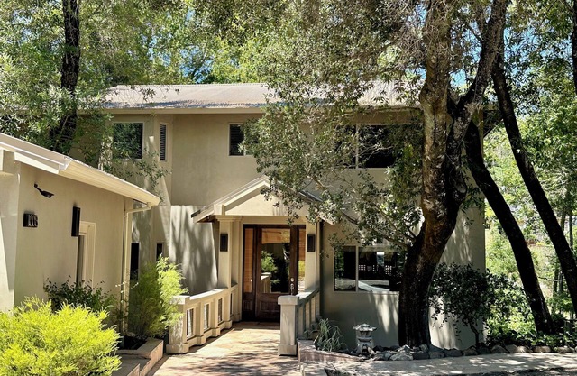 Sonoma Valley, Glen Ellen Aislada en el país del vino, sofisticación, nueva parrilla de gas