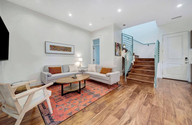 Sophisticated 3BR Home w/ Oak Tree, Fire Pit & BBQ