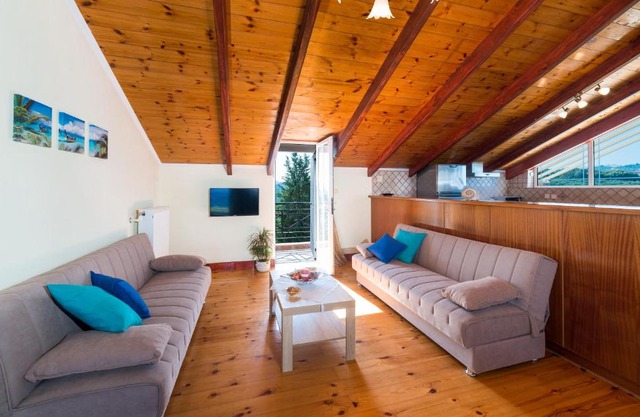 Soso's Sea View Apartment