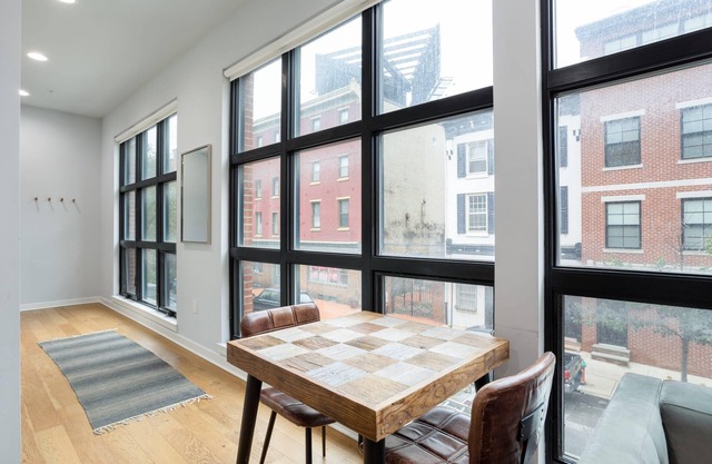 Sosuite Corner 1BR Apt w W/d, Shared Roofdeck