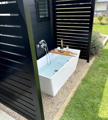 Soul Sanctuary, with outdoor bath