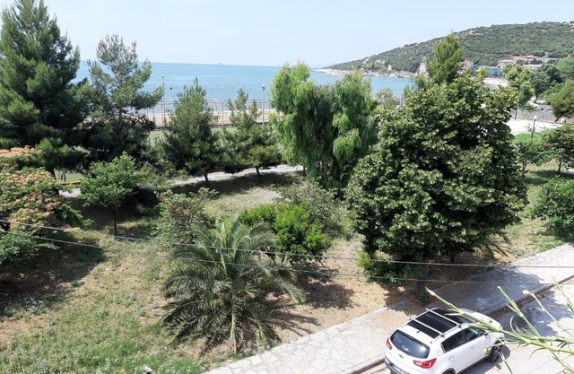 Soula's Sunshine Blue Apartment