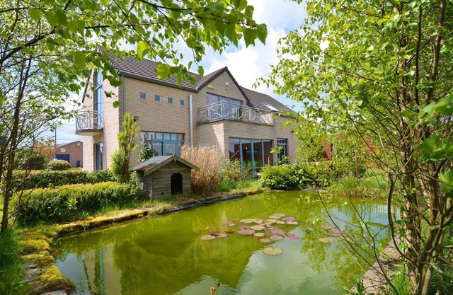 Villa Sourbrodt con piscina
