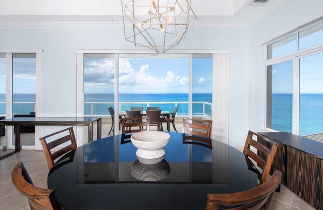 South Bay Beach Club - Beachfront Penthouses