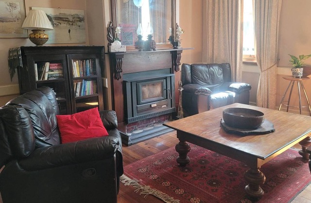 South Beach Heritage Home for up to 11 Guests