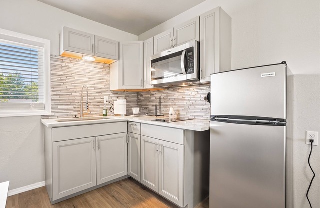 South Boise 1 Bed | 20 Min to Airport | Sleeps 5
