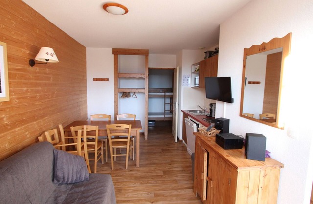 Apartamento con Montaña en Chamrousse, Exposición Sur, Cerca de Pistas