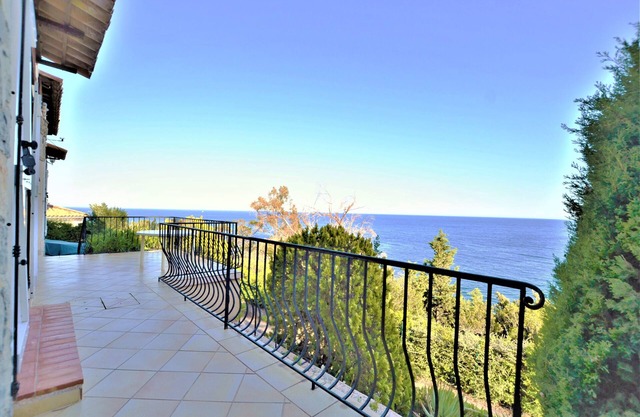 Villa con orientación sur en Théoule sur Mer entre Cannes y St Raphaël