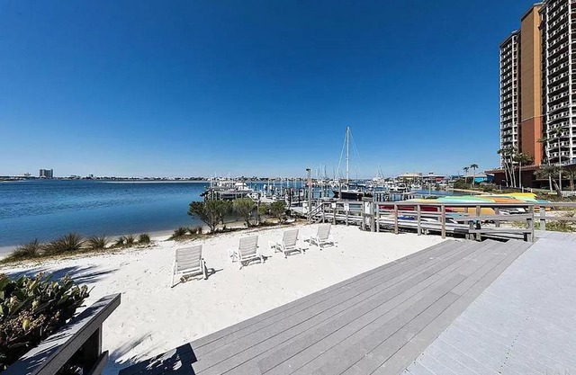 South Harbour 12E