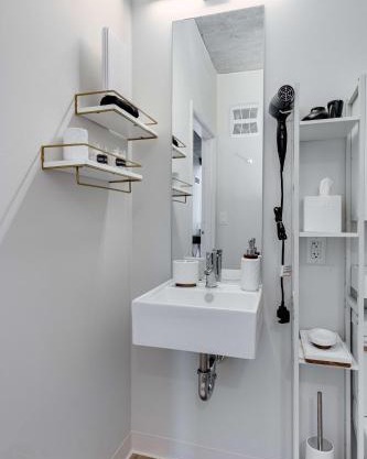 South Loop Rooftop With In & Out Parking 1