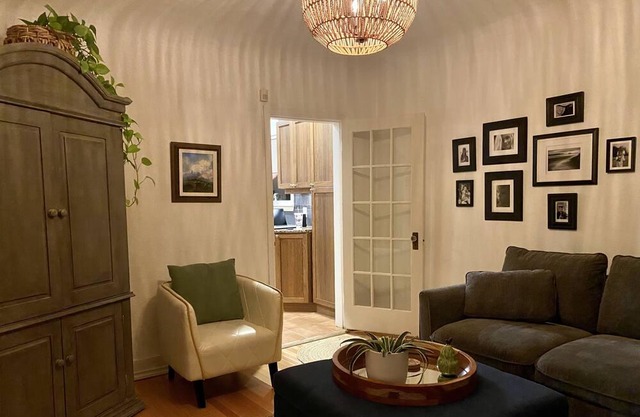 South Pandosy Bungalow close to Okanagan Lake