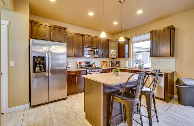 South Salt Lake Home w/ Hot Tub: 7 Mi to Downtown