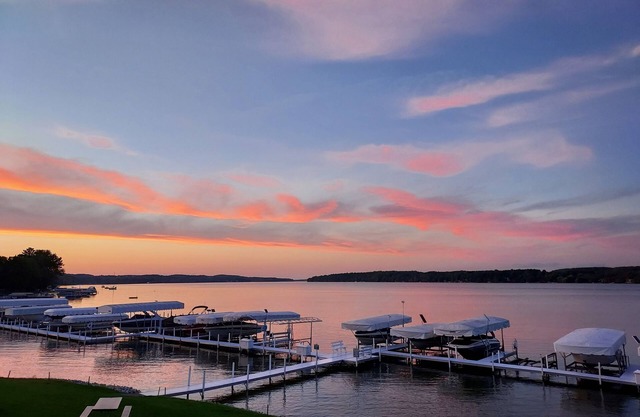 South Shore Haven - Lake Charleviox Waterfront Condo