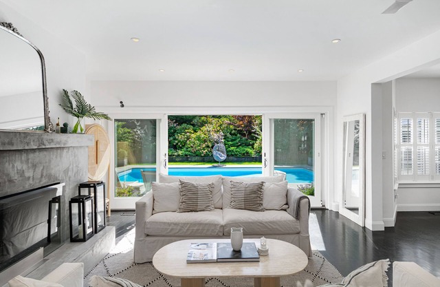 Southampton Poolside Paradise