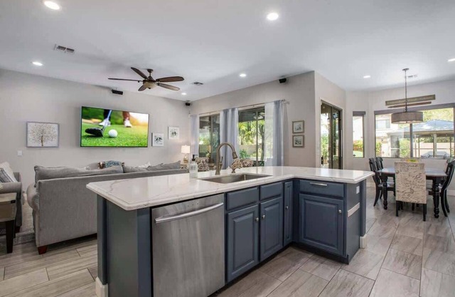 Home in South Chandler Ocotillo Area, Spa, 3BR/2.5 Bath