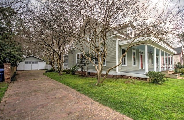 Familia y mascotas, con 4 BD / 3 baños, a pie del centro histórico de Natchitoches