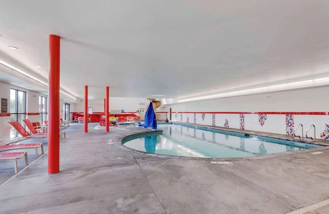 Southern Comfort in 3 Welcoming Suites Near Boyd Lake State Park