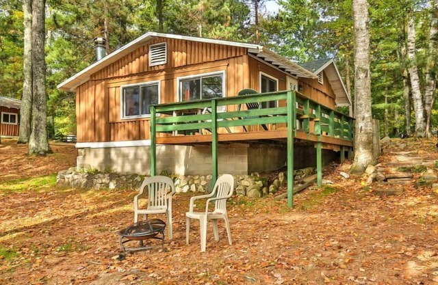 Cottage 6: Exposición al sur de Hillers Pine Haven con vistas a West Bay