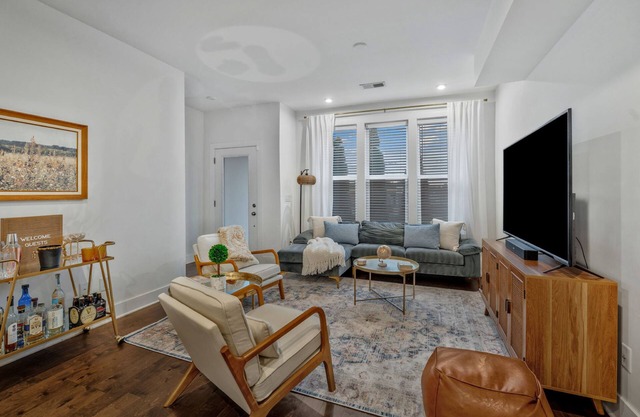 "Southern Harmony" #23 -Sleeps 4