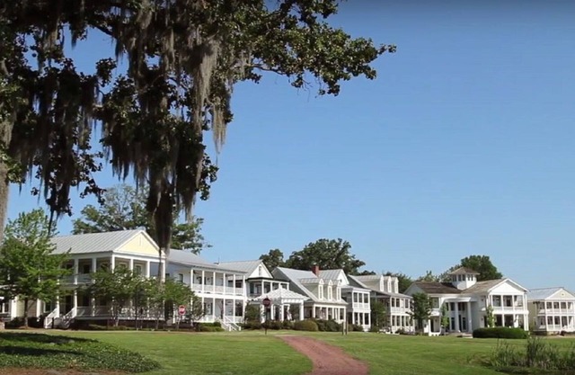 Southern Carriage House de lujo con vista al lago en The Waters