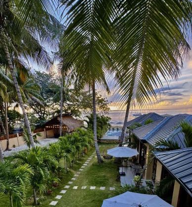 Southseas Beach Resort and Dive Center