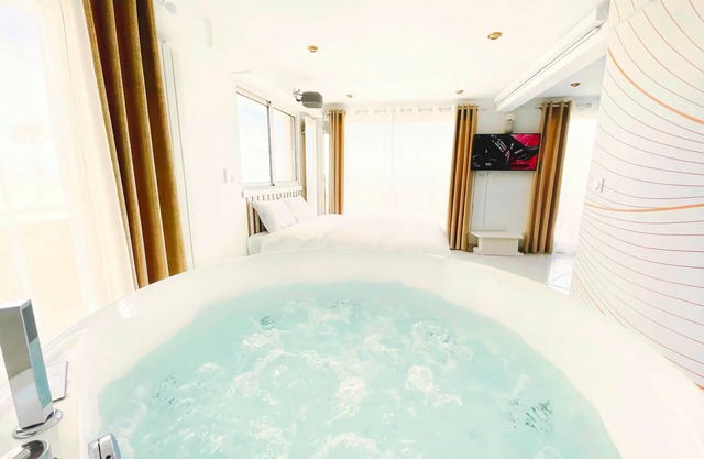Spa and sea view