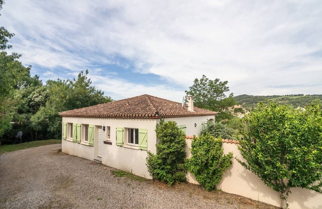 Villa en Félines con piscina climatizada