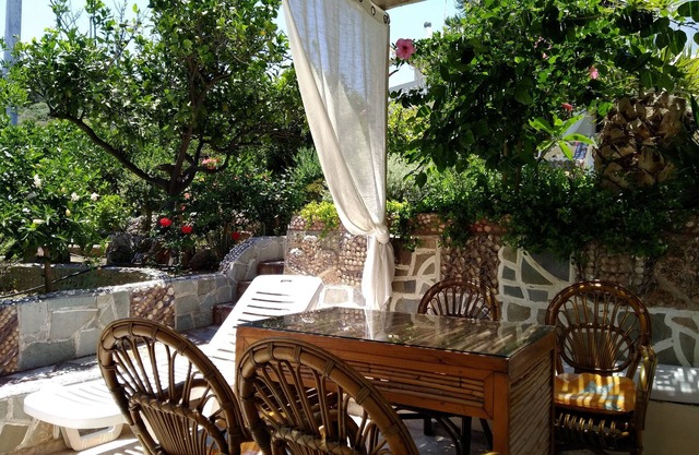 Amplio apartamento con terraza y jardín