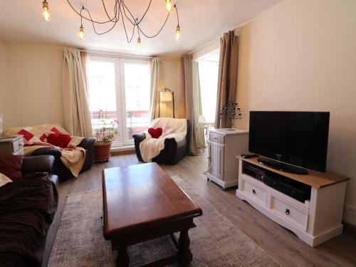 Spacieux Appart 65m² Ski aux Pieds à Tignes – 6 Pers., Wifi, Balcon - FR-1-502-473