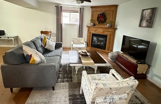 Spacious 1Bed 1Bath Guest Suit unit