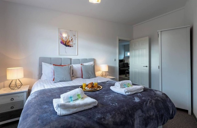 The Eldern - Spacious, Netflix, free Parking, close to A1
