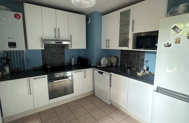 Spacious 2-Bedroom Apartment Near Olympic Venues in Paris