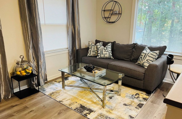 Spacious 2-bedroom, 1 bathroom Basement Apartment near Braves Stadium