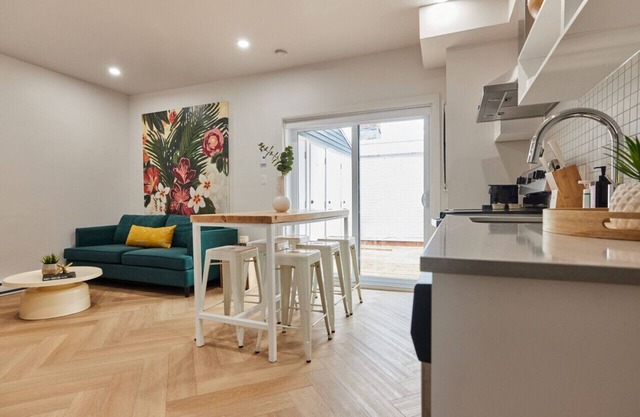 Spacious 2 bedroom apartment in Le Plateau by Denstays
