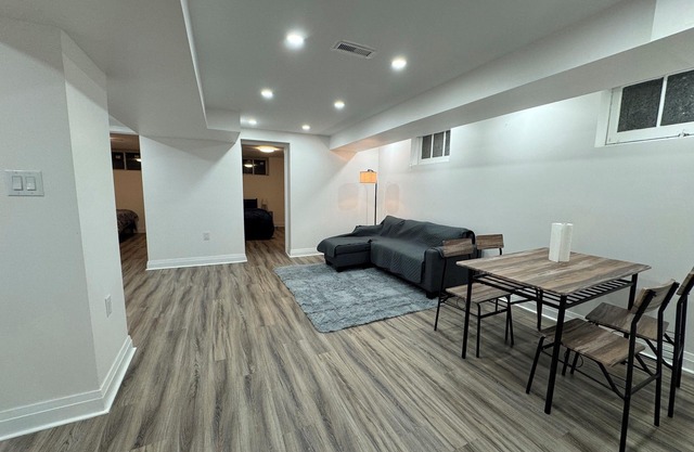 Spacious 2 bedroom, 2 bath suite