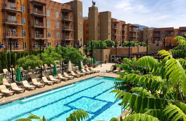 Venga a disfrutar de Spirit Ridge (acceso a impresionantes piscinas y jacuzzis)