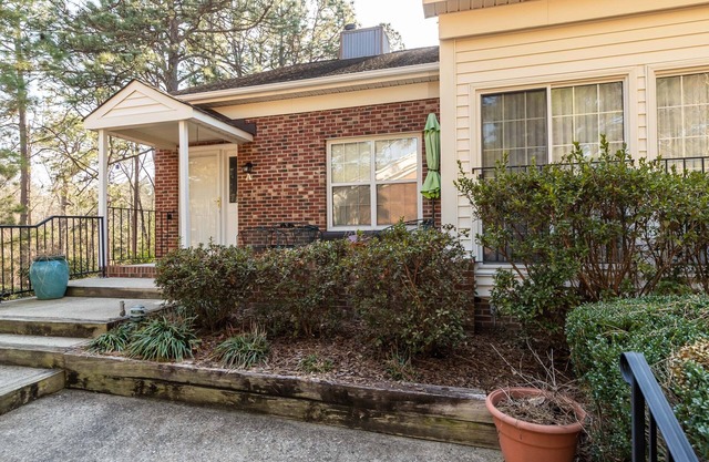 2BR / 2BA Pinehurst Condo - Se aceptan mascotas