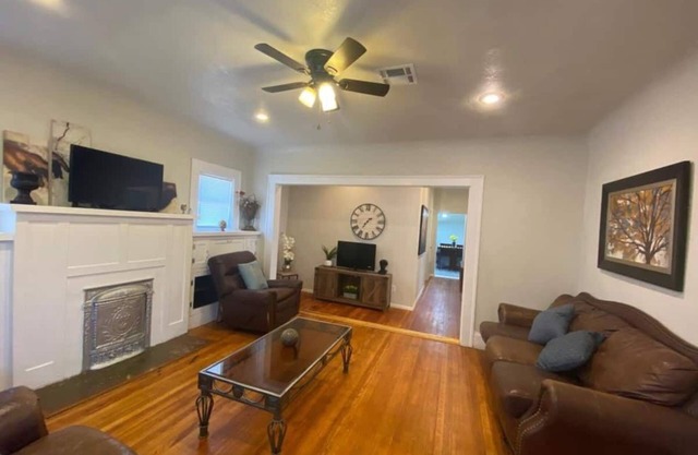 Spacious 2BD/1 Bth in Central-EP