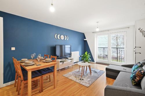 Spacious 2BR Apartment in Bishop Stortford Town, Great for Contractors and Relocators